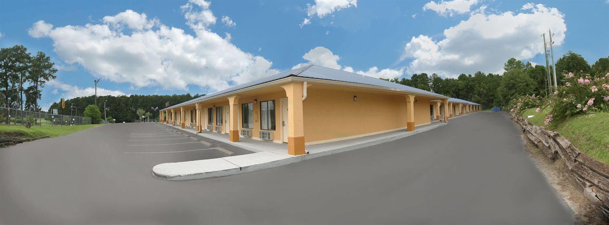 Days Inn By Wyndham Defuniak Springs Dış mekan fotoğraf